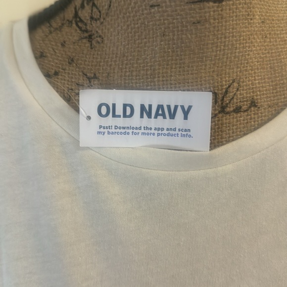 NWT Inspiring Old Navy size XXL girls shirt. White with large graphic on back. - Picture 10 of 14